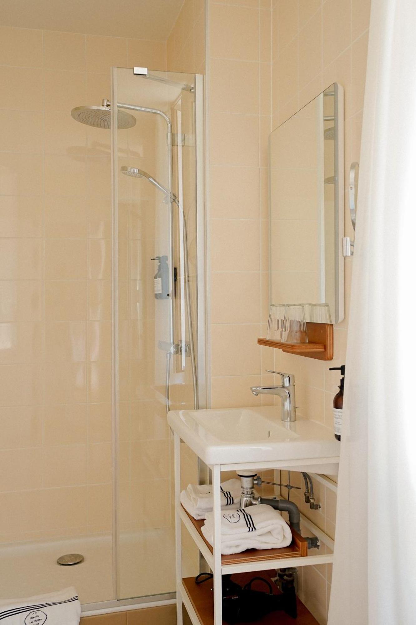 Alfred Hotels Les Halles Biarritz Exterior photo