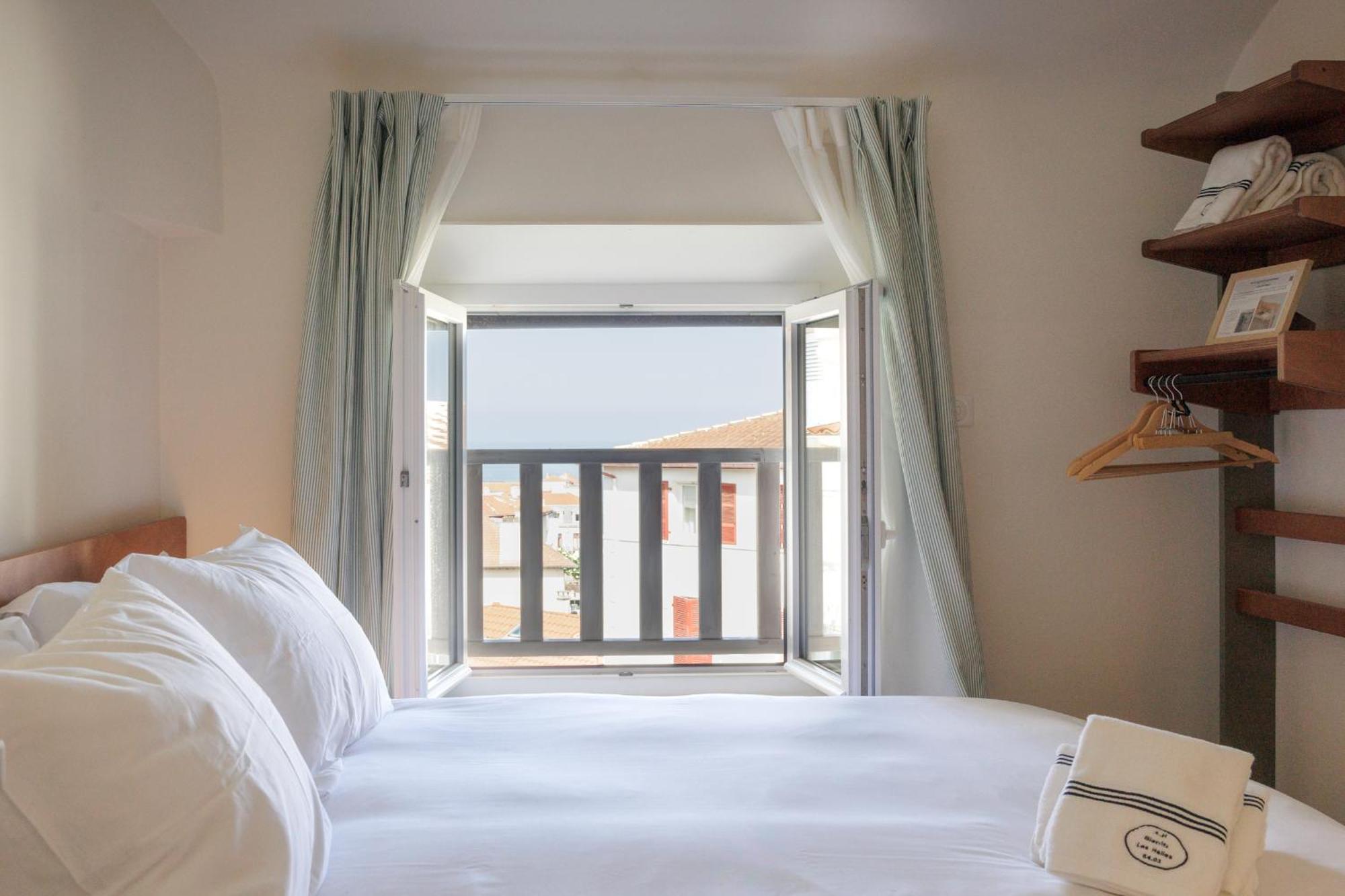 Alfred Hotels Les Halles Biarritz Exterior photo