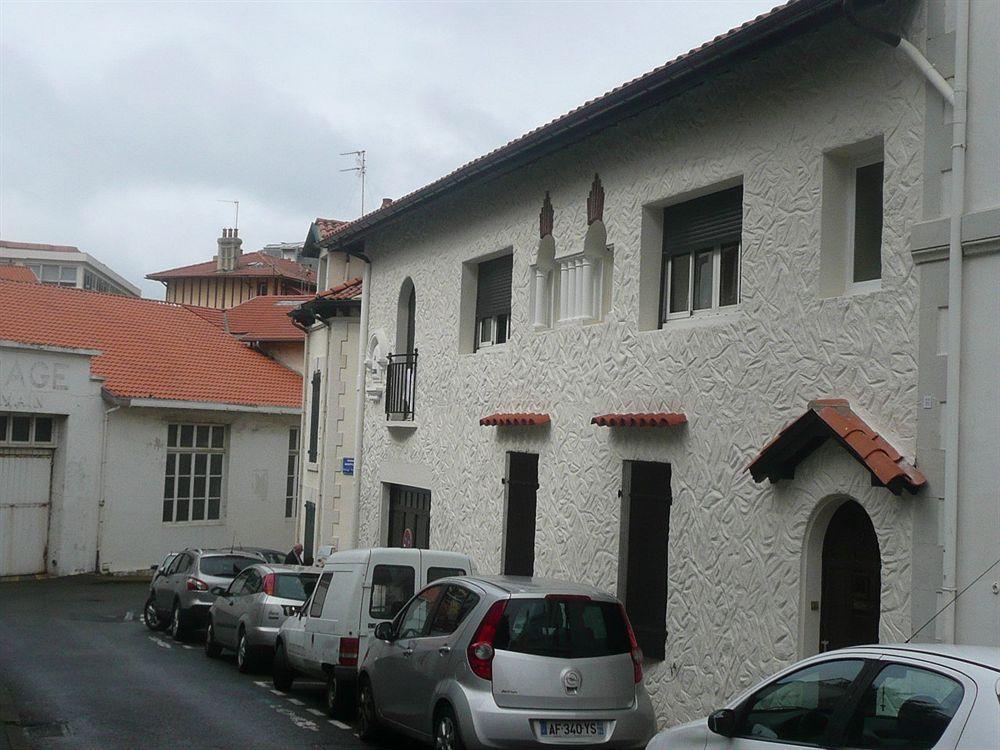 Alfred Hotels Les Halles Biarritz Exterior photo